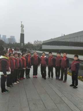 C:\Users\lin\Documents\Tencent Files\1450155592\Image\C2C\FC1F7E2334F78C0F6CB86E36232C5D84.png